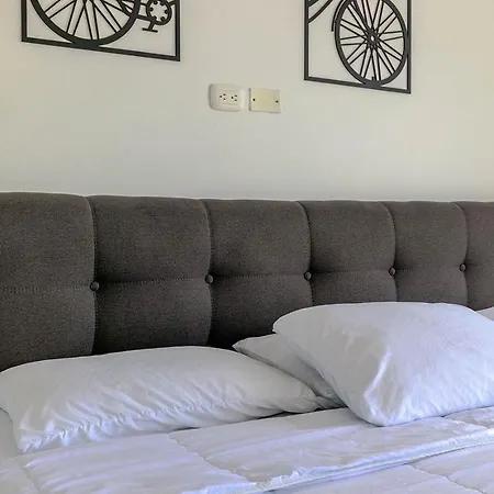 Exclusive Duplex With Ocean View P24 *